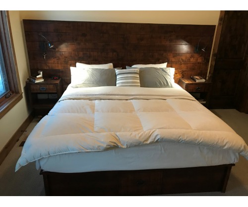 Yellowstone Rustic Bedroom Unit