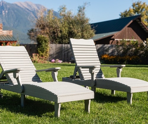 Chaise Lounge